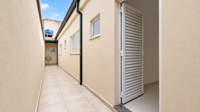 Casa - Térrea com 3 quartos (sendo 2 suite(s)) a 0,00 metros praia.