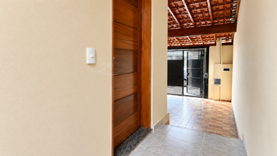 Casa - Térrea com 3 quartos (sendo 2 suite(s)) a 0,00 metros praia.