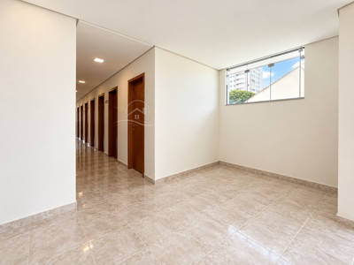 Apartamento - Amplo com 3 quartos (sendo 1 suite(s)) a 700,00 metros praia.