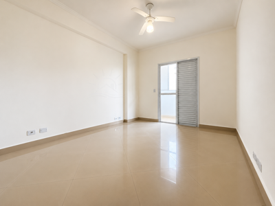 Apartamento - Amplo com 3 quartos (sendo 1 suite(s)) a 700,00 metros praia.