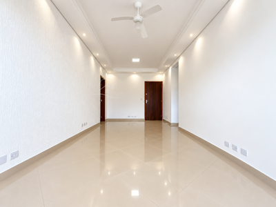 Apartamento - Amplo com 3 quartos (sendo 1 suite(s)) a 700,00 metros praia.