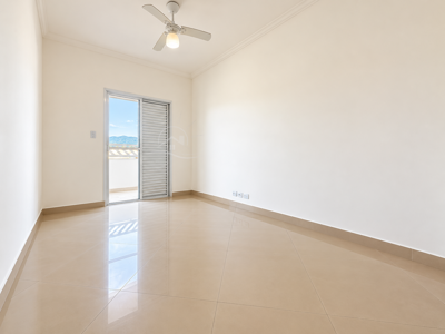 Apartamento - Amplo com 3 quartos (sendo 1 suite(s)) a 700,00 metros praia.