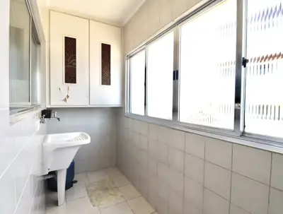 Apartamento - Duplex com 3 quartos  a 500,00 metros praia.
