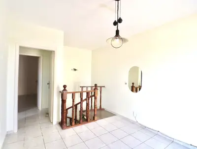 Apartamento - Duplex com 3 quartos  a 500,00 metros praia.