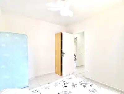 Apartamento - Duplex com 3 quartos  a 500,00 metros praia.