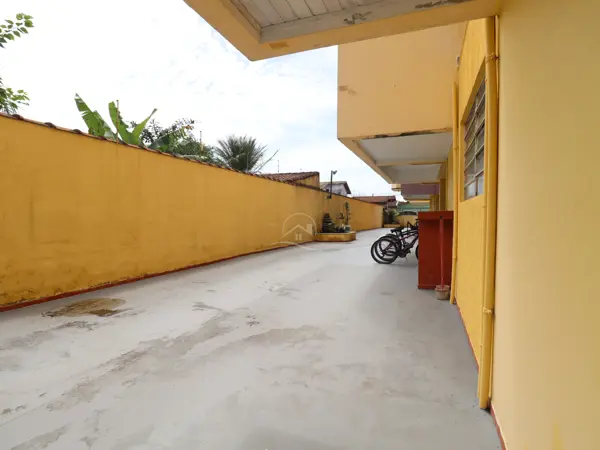 Apartamento - Amplo com 3 quartos (sendo 1 suite(s)) a 700,00 metros praia.