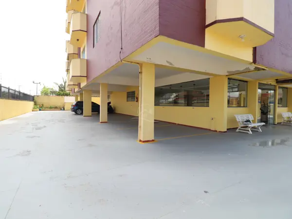 Apartamento - Amplo com 3 quartos (sendo 1 suite(s)) a 700,00 metros praia.