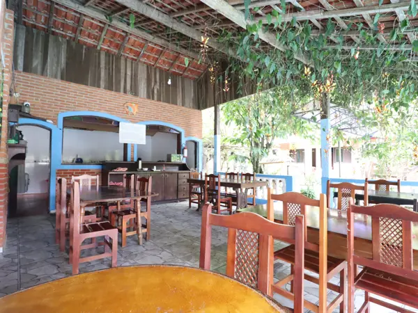 Hotel - Pousada com  quartos  a 800,00 metros praia.