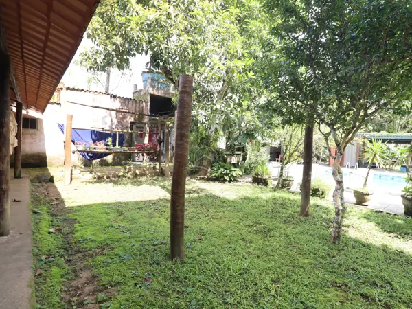 Hotel - Pousada com  quartos  a 800,00 metros praia.