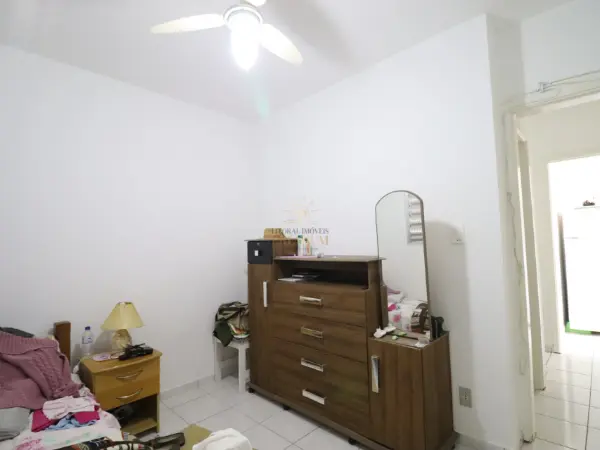 Apartamento - Kitnet com 2 quartos (sendo 0 suite(s)) a 3000,00 metros praia.