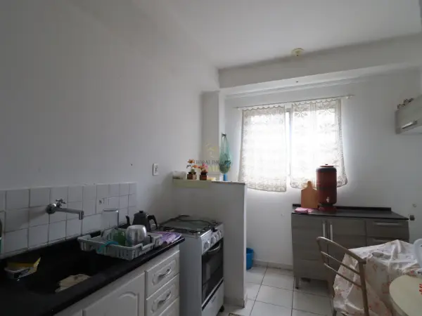 Apartamento - Kitnet com 2 quartos (sendo 0 suite(s)) a 3000,00 metros praia.