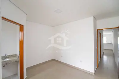 Casa - Térrea com 2 dormitórios (sendo 1 suite(s)) a 2000,00 metros praia.