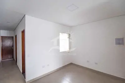 Casa - Térrea com 2 dormitórios (sendo 1 suite(s)) a 2000,00 metros praia.