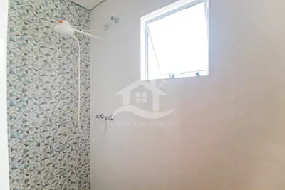 Casa - Térrea com 2 dormitórios (sendo 1 suite(s)) a 2000,00 metros praia.