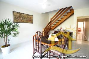 Casa para  no bairro 17, em Peruíbe / São Paulo.