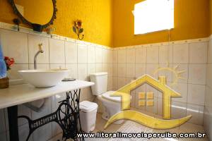 Casa para  no bairro 17, em Peruíbe / São Paulo.