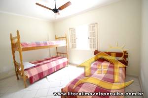 Casa para  no bairro 17, em Peruíbe / São Paulo.