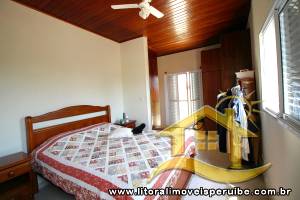 Casa para  no bairro 17, em Peruíbe / São Paulo.