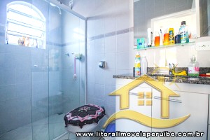 Casa - Térrea com 2 dormitórios (sendo 1 suite(s)) a 1000,00 metros praia.