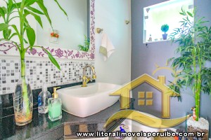 Casa - Térrea com 4 quartos (sendo 4 suite(s)) a 200,00 metros praia.