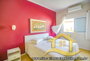 Casa - Térrea com 4 quartos (sendo 4 suite(s)) a 200,00 metros praia.