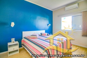 Casa - Térrea com 4 quartos (sendo 4 suite(s)) a 200,00 metros praia.