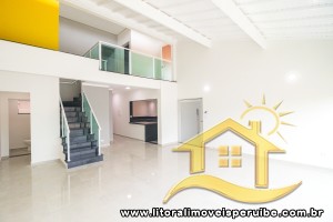 Casa - Sobrado com 4 dormitórios (sendo 4 suite(s)) a 200,00 metros praia.