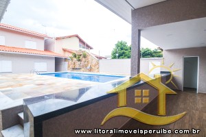 Casa - Sobrado com 4 dormitórios (sendo 4 suite(s)) a 200,00 metros praia.