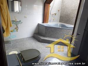Casa para  no bairro Stella Maris, em Peruíbe / SP.