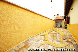 Casa para  no bairro Oásis, em Peruíbe / São Paulo.