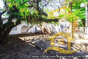 Casa para venda no bairro 21, em Peruíbe / SP.