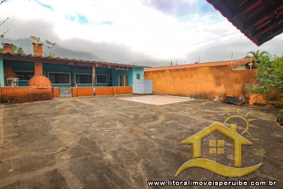 Chácara - Rural com 2 dormitórios (sendo 1 suite(s)) a 10,00 metros praia.