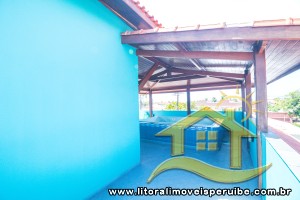 Casa - Sobrado com 5 quartos (sendo 3 suite(s)) a 400,00 metros praia.