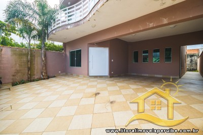 Casa para  no bairro Oásis, em Peruíbe / São Paulo.