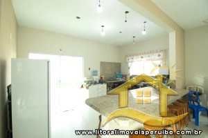 Casa para  no bairro Oásis, em Peruíbe / São Paulo.