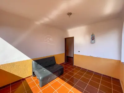 Casa - Sobrado com 4 quartos (sendo 1 suite(s)) a 0,00 metros praia.