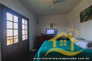 Casa - Assobradada com 3 dormitórios (sendo 2 suite(s)) a 0,00 metros praia.