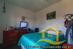 Casa - Assobradada com 3 dormitórios (sendo 2 suite(s)) a 0,00 metros praia.