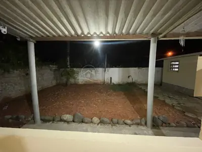 Casa - Térrea com 3 quartos (sendo 2 suite(s)) a 4000,00 metros praia.