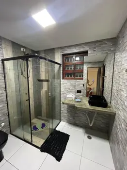 Casa - Térrea com 3 quartos (sendo 2 suite(s)) a 4000,00 metros praia.