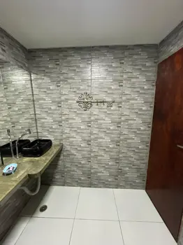 Casa - Térrea com 3 quartos (sendo 2 suite(s)) a 4000,00 metros praia.