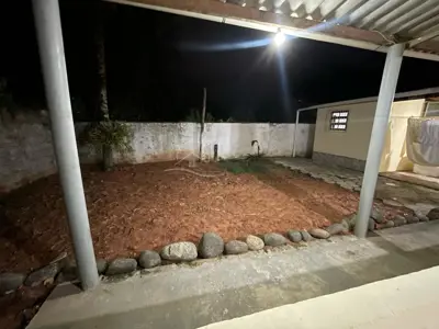 Casa - Térrea com 3 quartos (sendo 2 suite(s)) a 4000,00 metros praia.