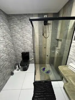 Casa - Térrea com 3 quartos (sendo 2 suite(s)) a 4000,00 metros praia.