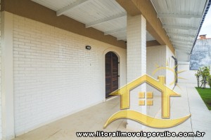 Casa para  no bairro Turístico, em Peruíbe / São Paulo.