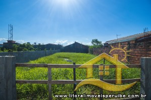 Terreno - Amplo com 0 dormitórios (sendo 0 suite(s)) a 1800 metros praia.