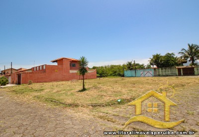 Terreno para  no bairro 33, em Peruíbe / SP.