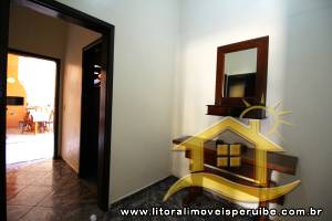 Casa para  no bairro Belmira Novaes, em Peruíbe / São Paulo.