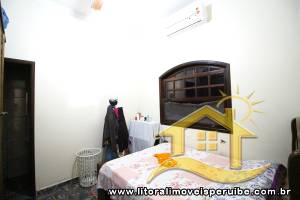 Casa para  no bairro Belmira Novaes, em Peruíbe / São Paulo.