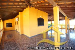 Casa para  no bairro Belmira Novaes, em Peruíbe / São Paulo.