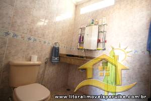 Casa para  no bairro Belmira Novaes, em Peruíbe / São Paulo.